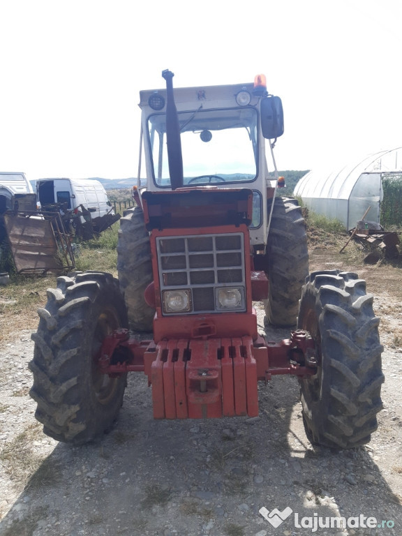 Tractor Internațional 100 cai