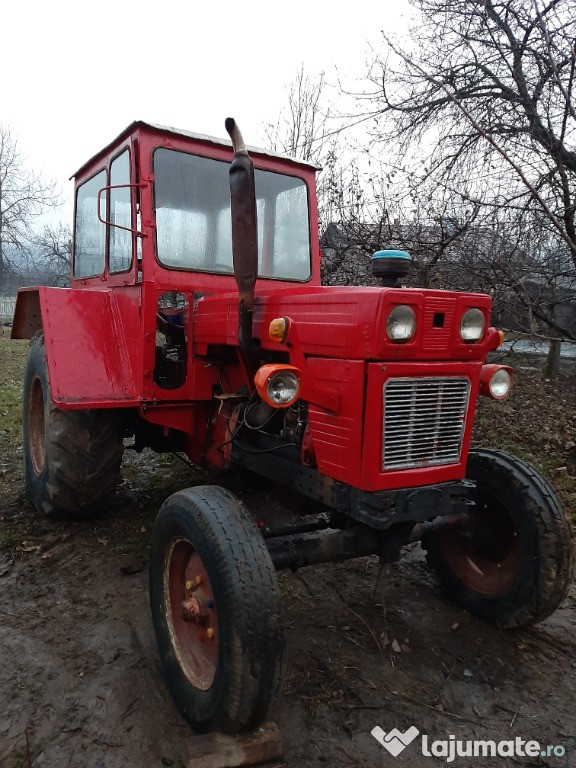 Tractor U650