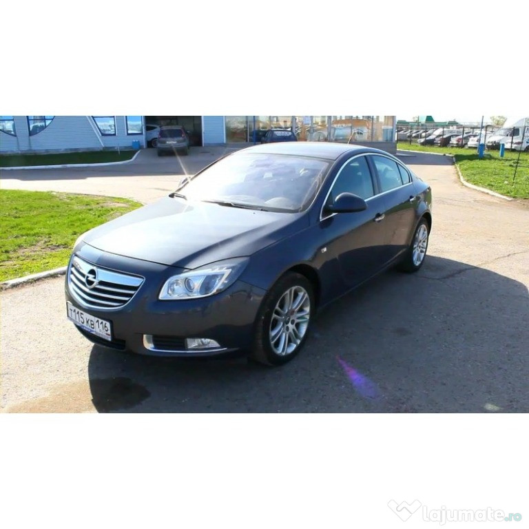 Dezmembrez Opel Insignia