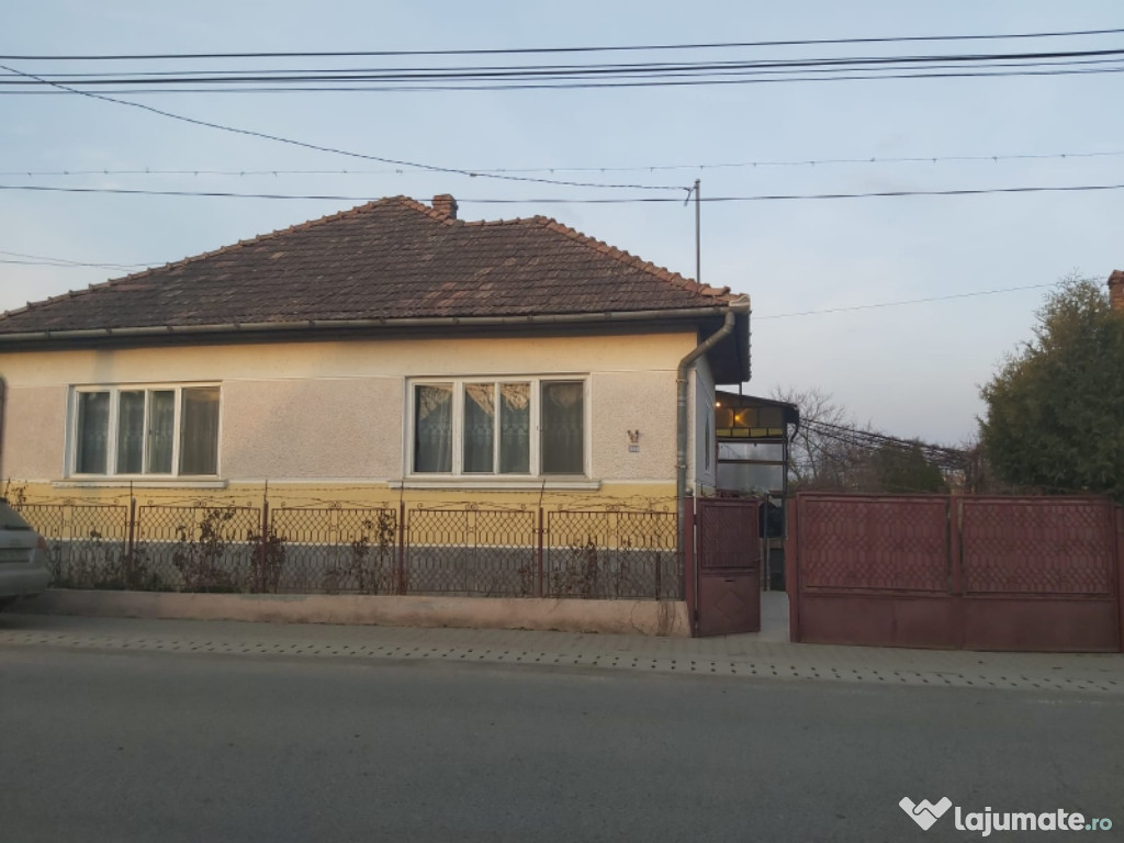 Casa cu gradina Santana De Mures, Mures