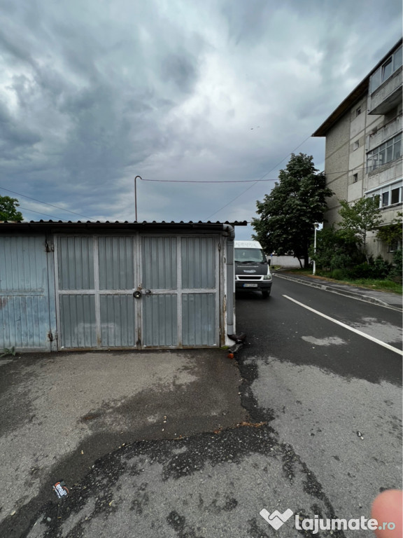 2 garaje, Oradea, bld. Stefan cel Mare-str. Th. Nes