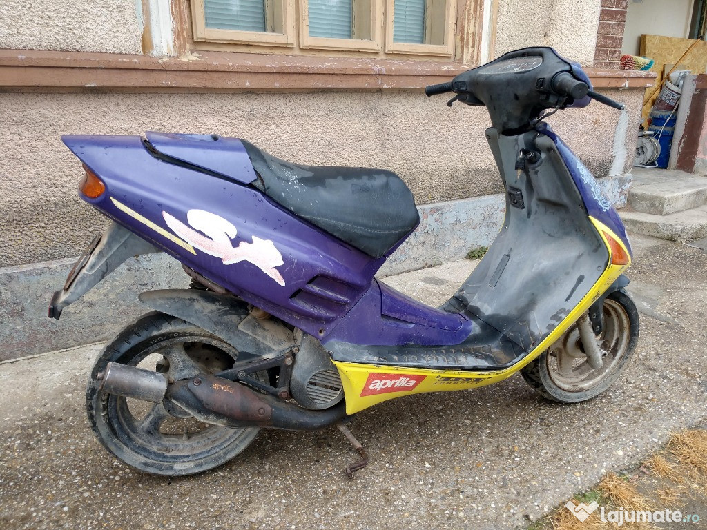 Dezmembrez scuter Aprilia SR 49cc racire aer