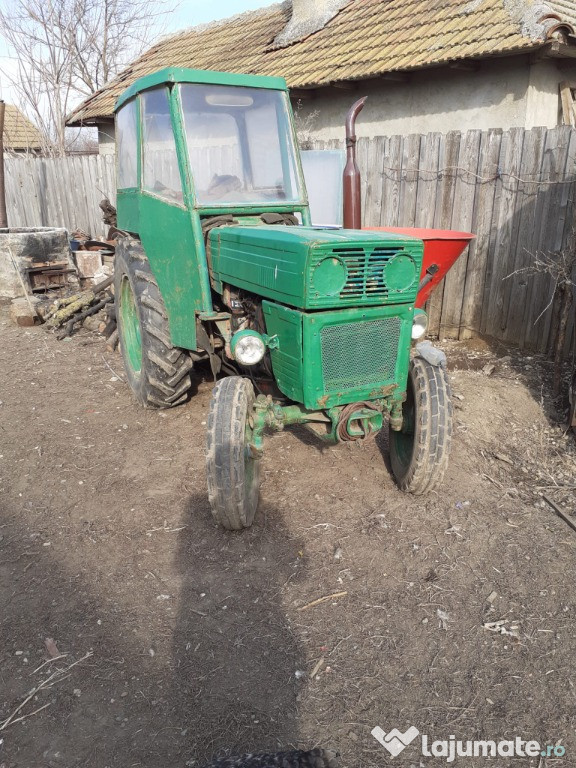 Tractor+utilaje pentru vie