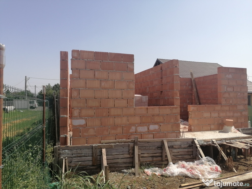 Firma noastră mărește echipa, caut muncitori in construcții.