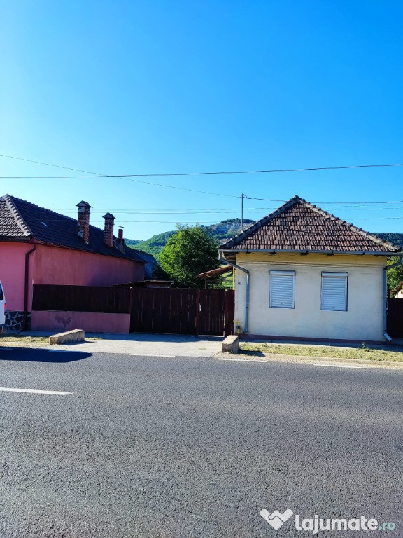 Casa Copsa Mica
