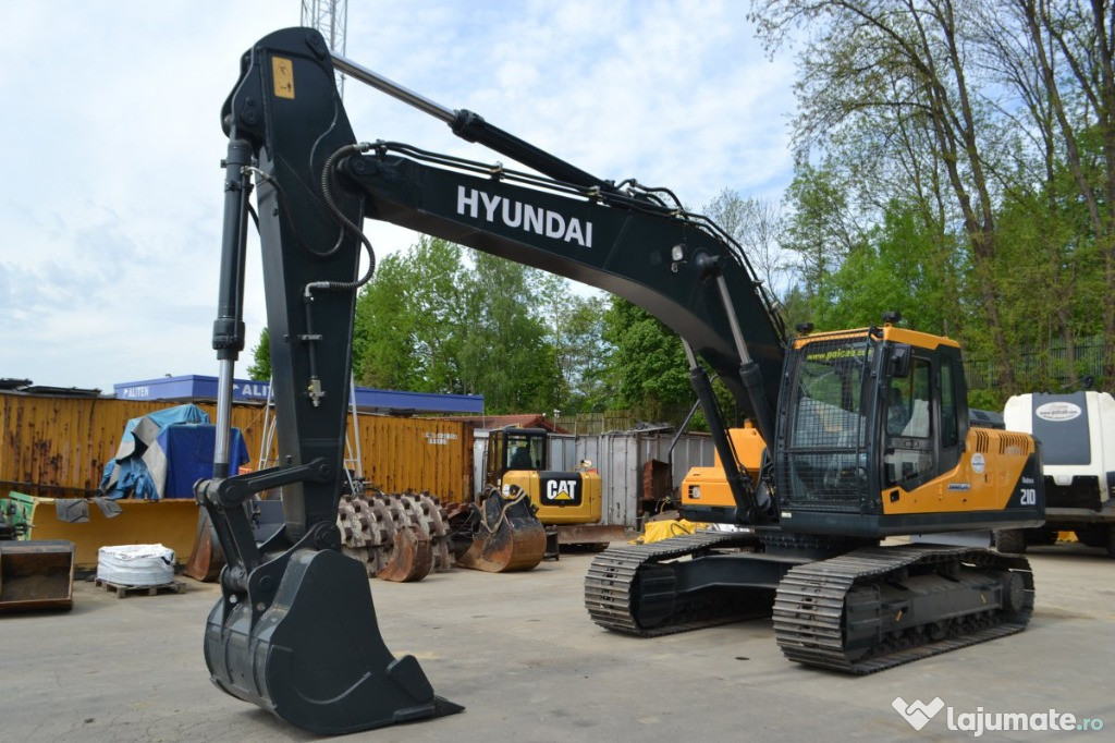 Excavator Hyundai R210 fabricatie 2021, 326 ore, ca nou