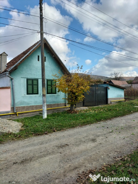 Casă în Ruși, la 20 km de Sibiu
