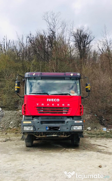 IVECO Tracker 8x8