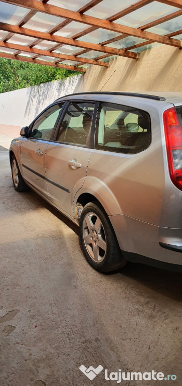 Vând Ford focus!