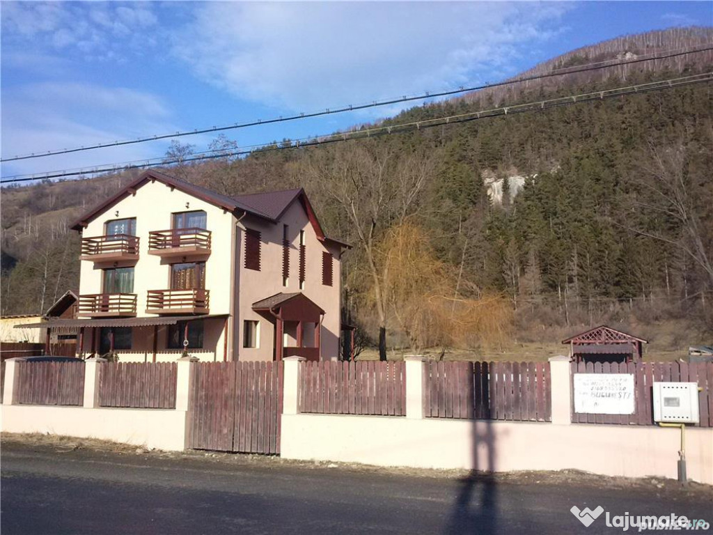 Particular, VILA P+1+M, in Moieciu de Jos, Brasov