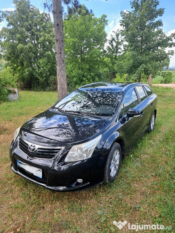 Toyota Avensis T27, 2010