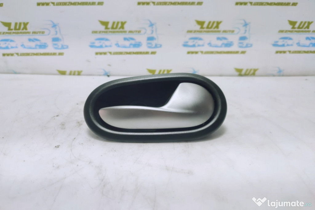 Maner interior usa dreapta fata 826724918r Renault Symbol 2
