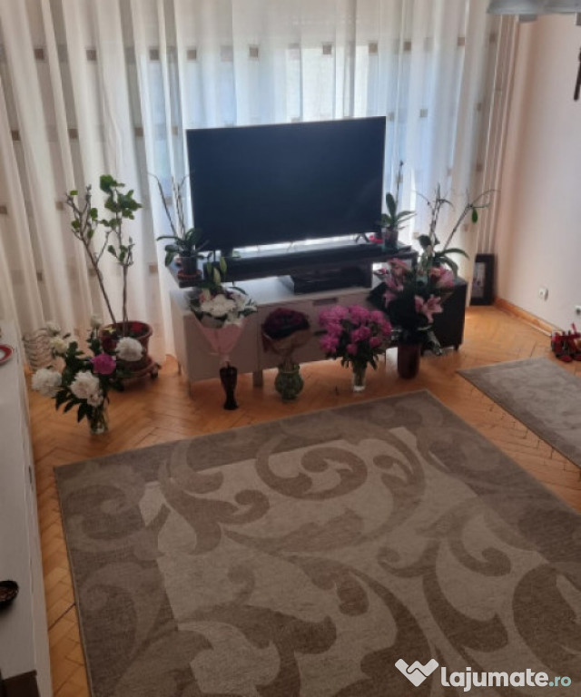 Apartament 4 Camere, De Vânzare, Zona Nicolina, IASI