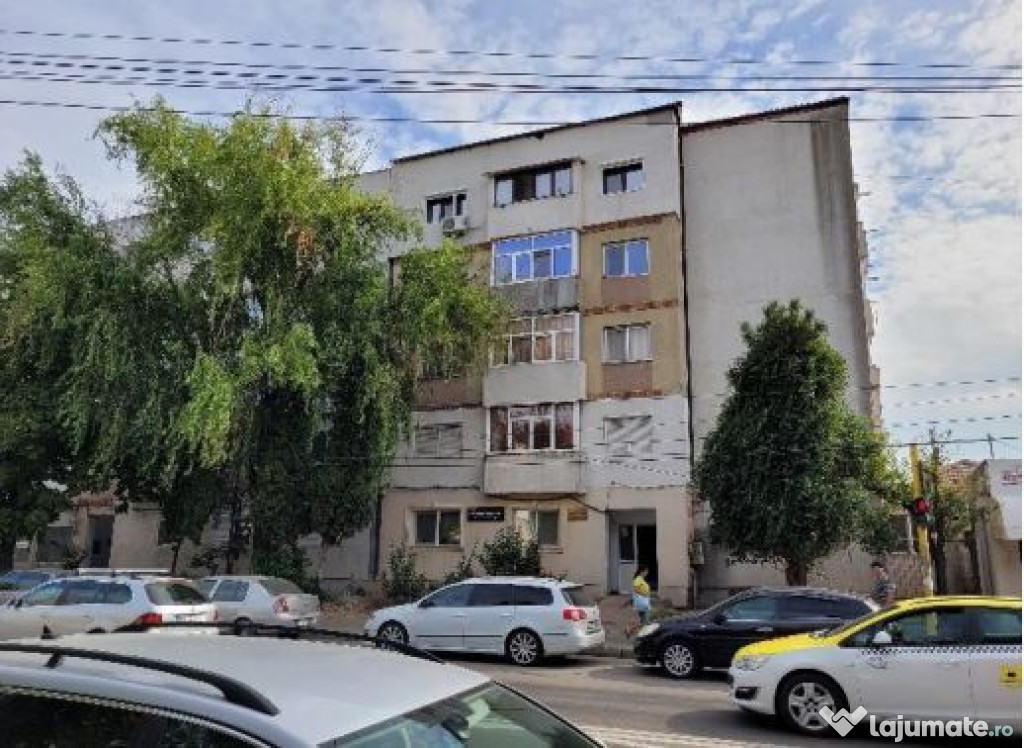 Cota 3/16 apartament 2 camere Medgidia, jud. Constanta - ...