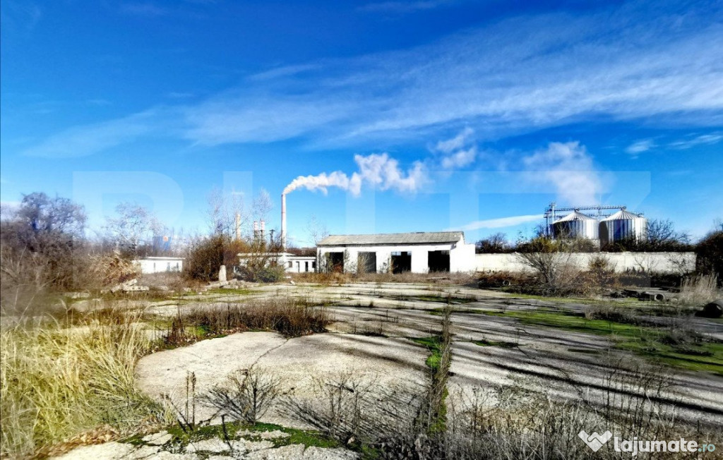 Teren intravilan industrial 27.774 mp, zona CET Ișalniţa!