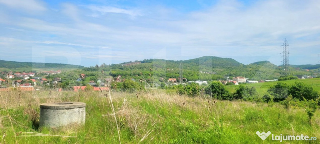 Terenul in Corunca aprope de oras, vedere panoramica, ideal