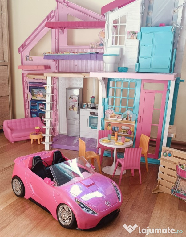 Vând căsuța Mailbu Barbie + mașinuță Barbie