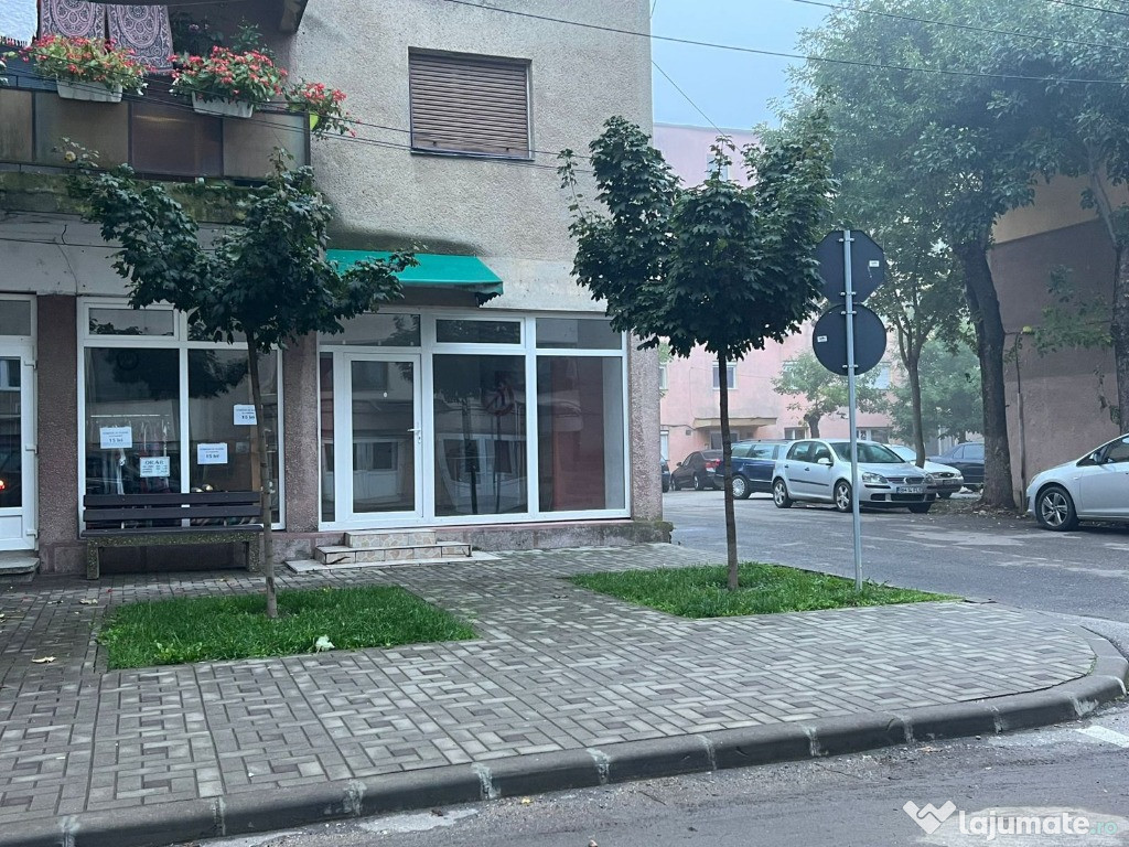 Inchiriez spatiu comercial in Marghita pe Strada Crinului