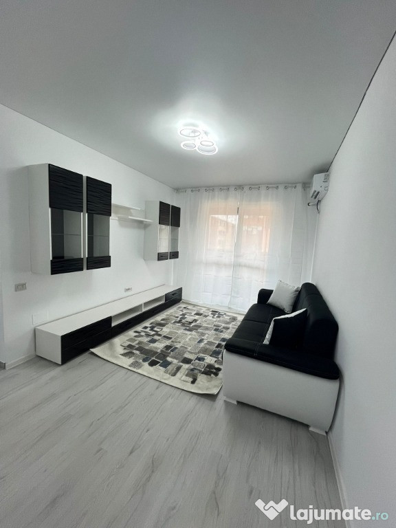 Apartament 2 camere, decomandat, locatie ideala - Mutare imediat