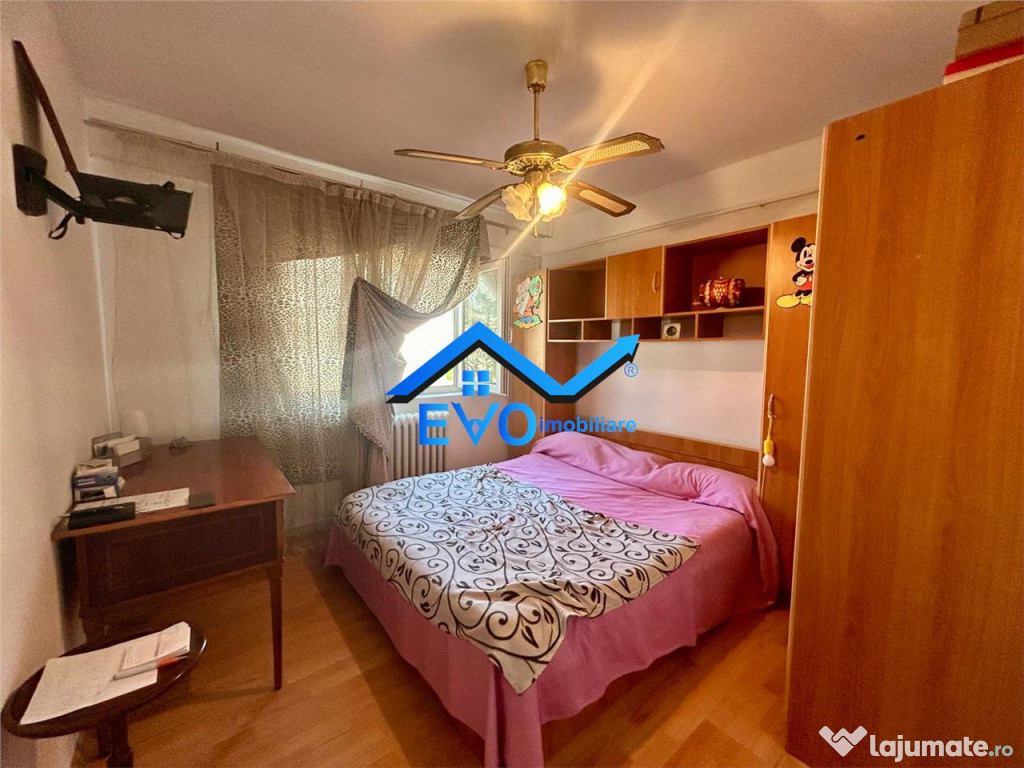 Apartament de cu 2 camere, decomandat, 53 mp, zona Dacia