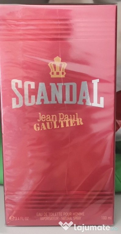 Vând parfum pentru bărbați