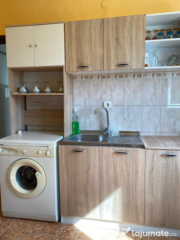 Apartament 2 cam et.1 decomandat cu garaj