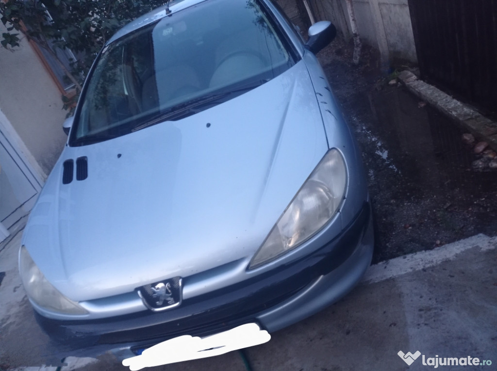 Vând sau dezmembrez Peugeot 206 1.4 HDI