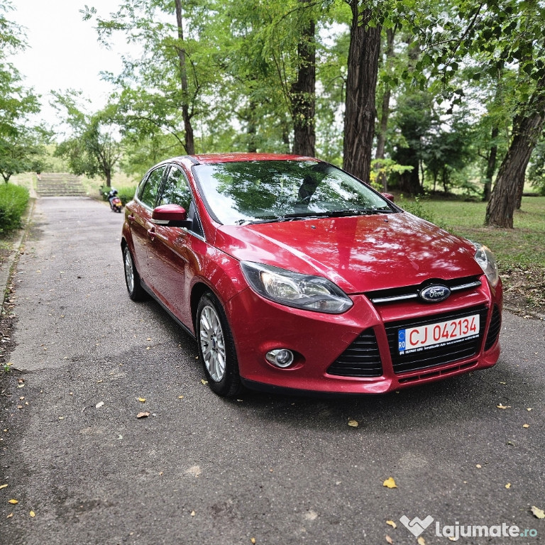 FORD FOCUS TITANIUM 2012