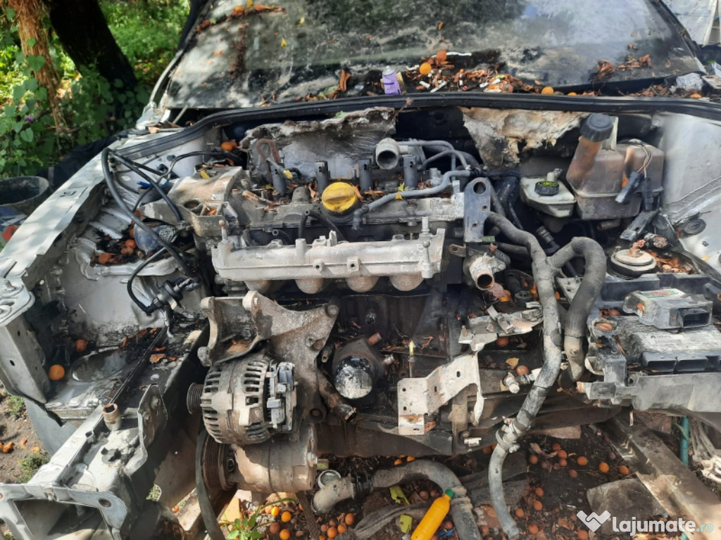 De vânzare motor Renault laguna 2 /2.0 benzină rs preț 2500