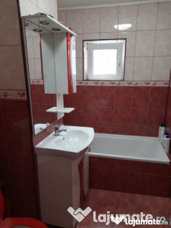 Apartament cu 4 camere in Bocșa Romana