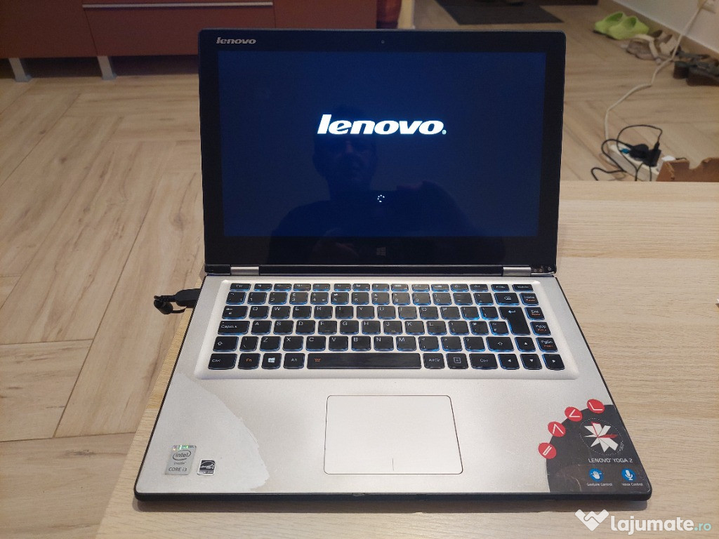 Laptop LENOVO i3 1,9 GHz, 8 GB DDR3, HDD 500GB, WIN 10 Home