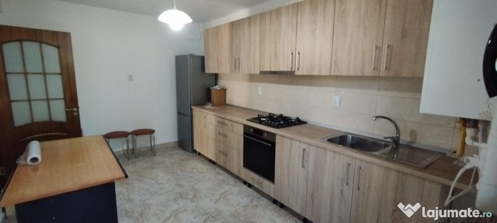 APARTAMENT 2 CAMERE, DECOMANDAT, BLOC NOU, MOBILAT SI UTILAT