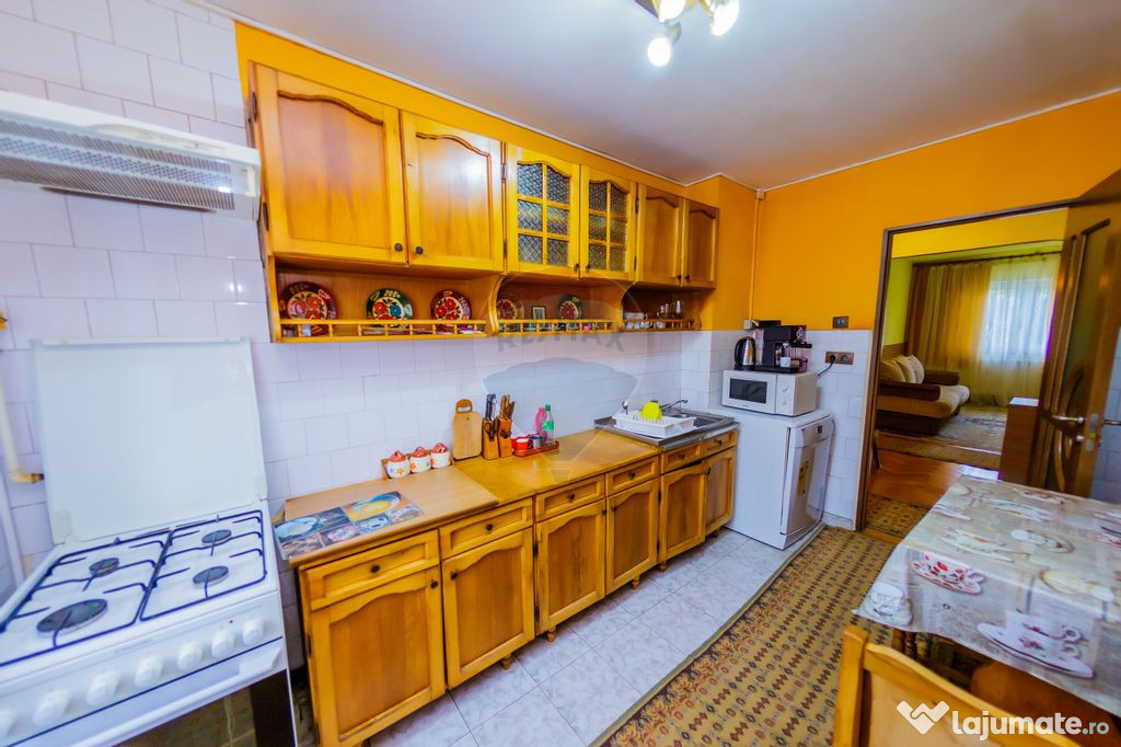 Ultracentral! Apartament cu 4 camere de vânzare! COMISIO...