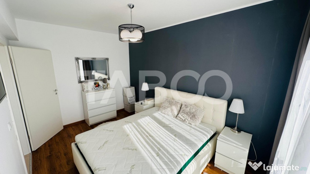 Apartament la etajul 1 cu 3 camere balcon parcare si boxa Av