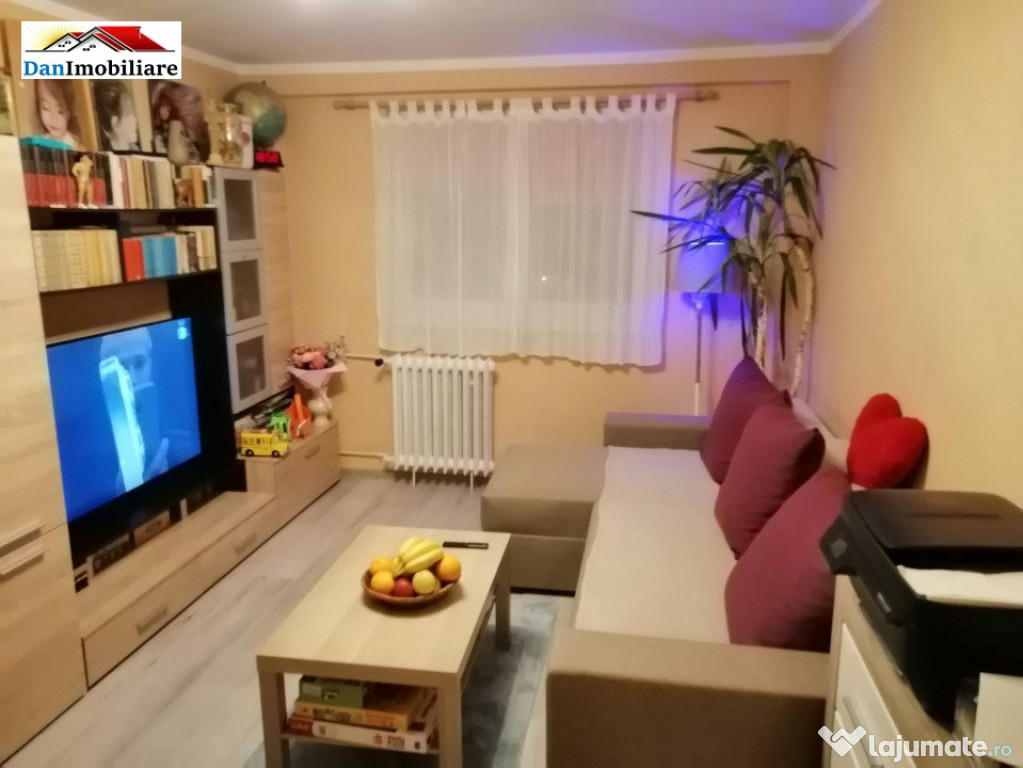 Apartament cu 4 camere în Victoriei-Titulescu