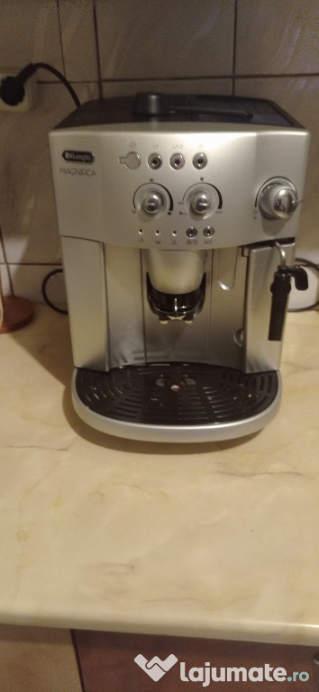 De vânzare expresor cafea DeLonghi