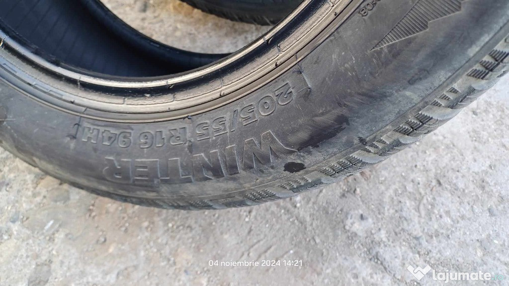 Vând anvelope iarnă Tigar 205/55 R16 94H Winter