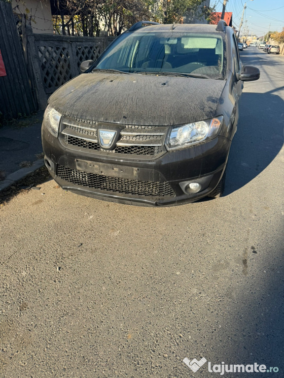 Dacia logan MCV avariat