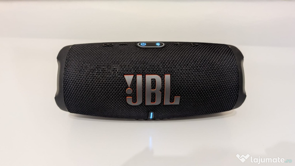 Boxa bluetooth JBL Charge 5, folosita DOAR indoor, in stare excelenta