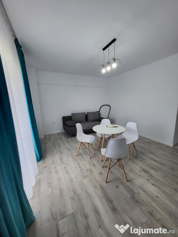 Apartament cu 2 camere Visani cu parcare, pet-friendly