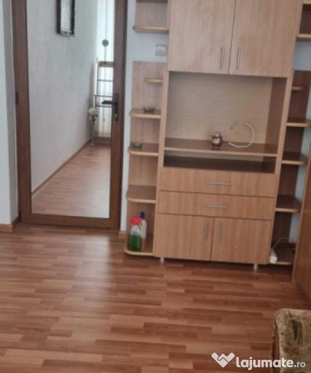 APARTAMENT 3 CAMERE/ ZONA ULTRACENTRALA/ PLOIESTI