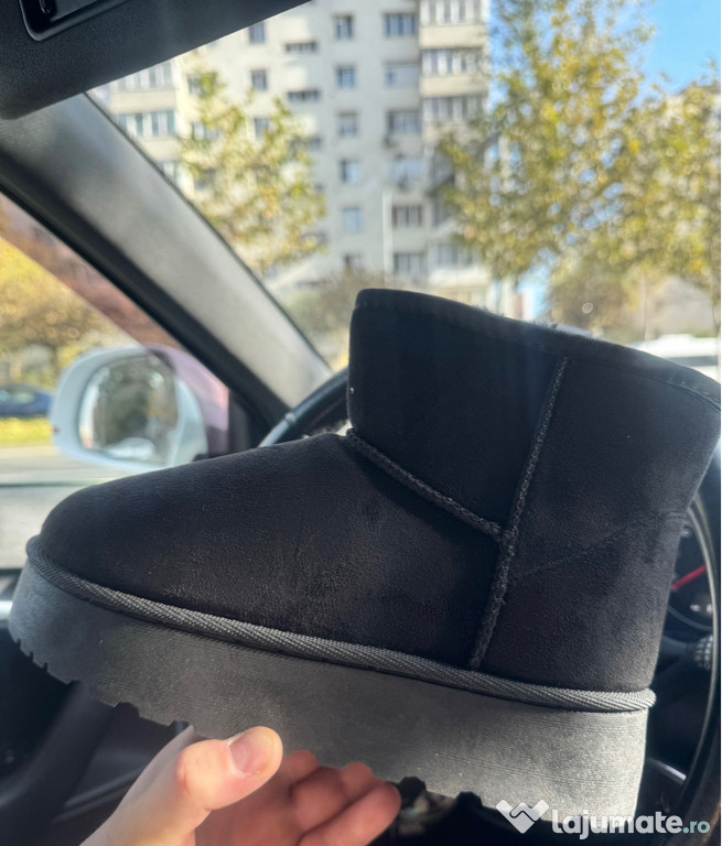 UGG diverse culori