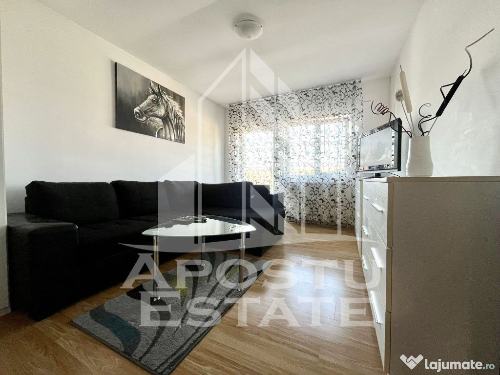 Apartament cu 2 camere, decomandat, balcon deschis, zona ...