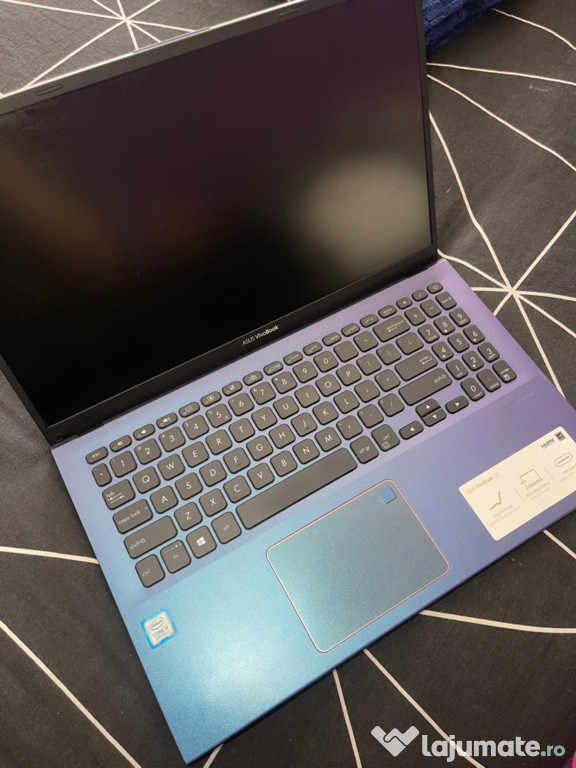 Laptop- Asus VivoBook