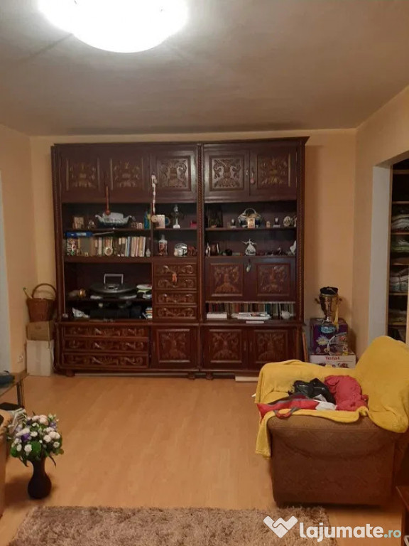 Apartament 3 camere Drumul Taberei