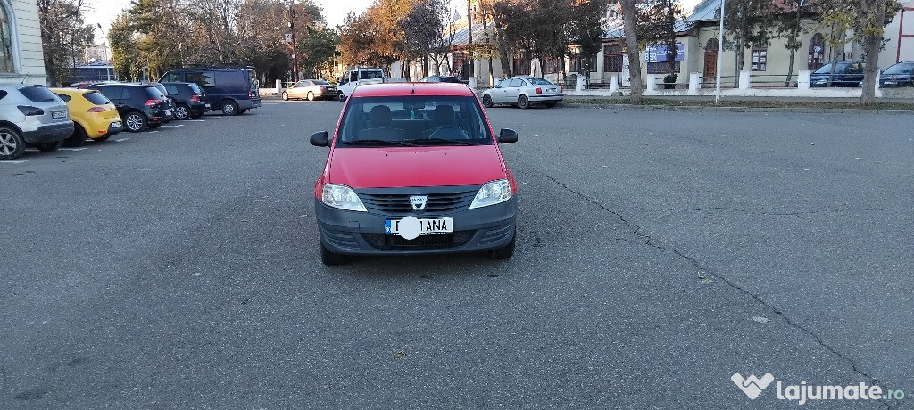 Dacia Logan. Benzina.