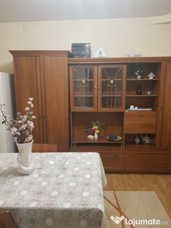 Vand apartament 2 camere