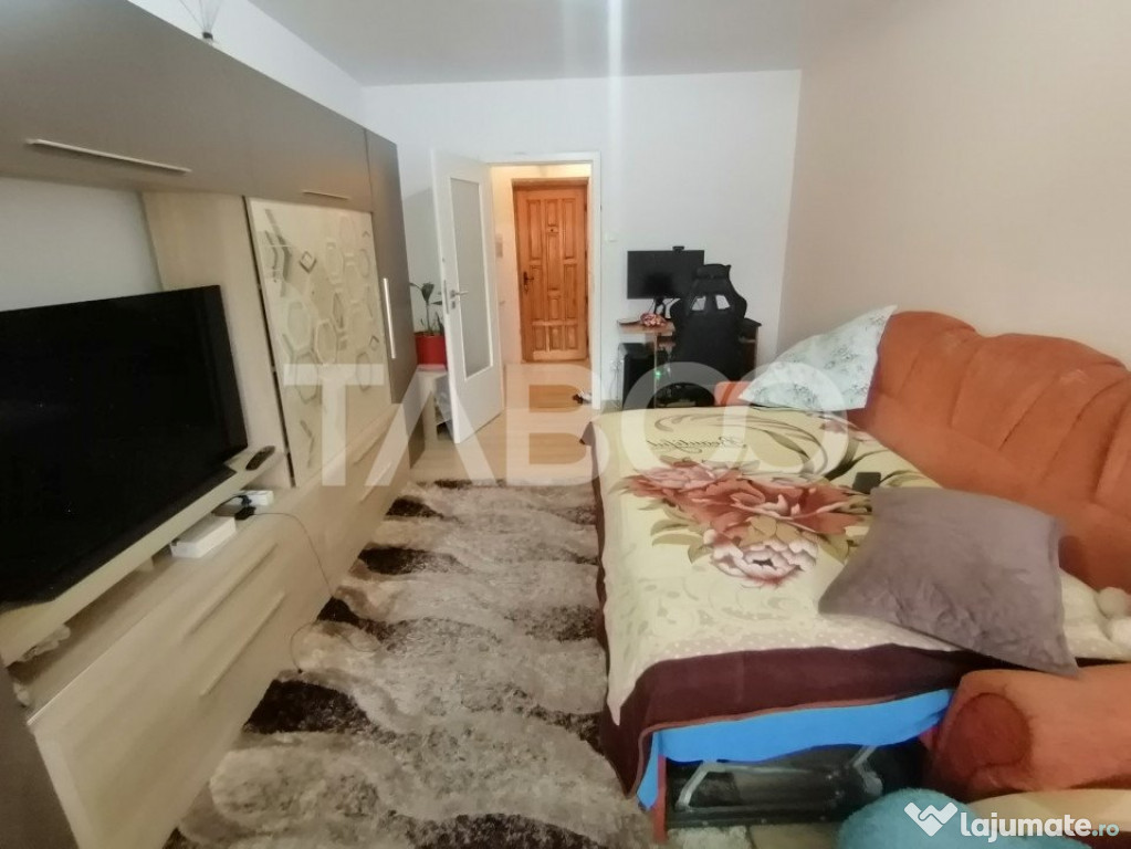 Apartament decomandat de vanzare 47 mpu mobilat renovat Raho