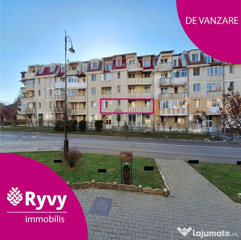 De vânzare apartament 3 camere, ultracentral, Covasna