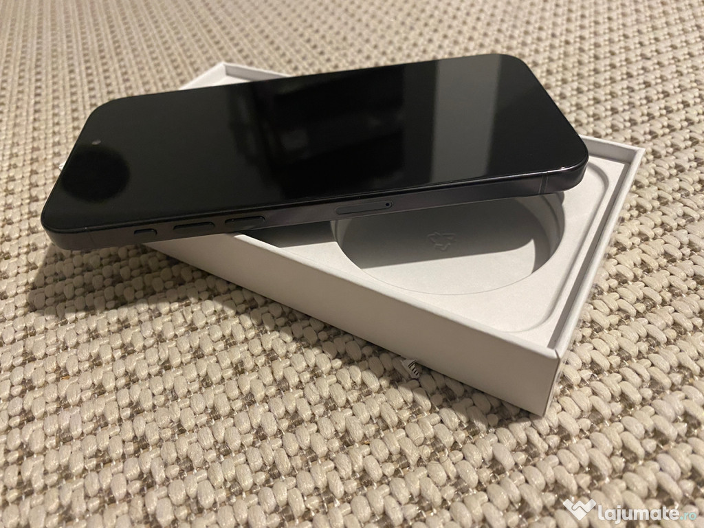 IPhone 15 Pro Max Black Titanium (nu este original)